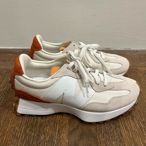 NWOT New Balance 327 sneakers in grey/white/rust